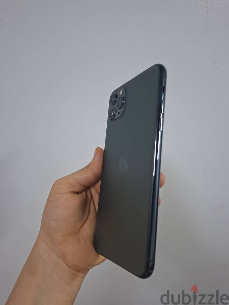 Apple - iPhone 11 Pro Max 2