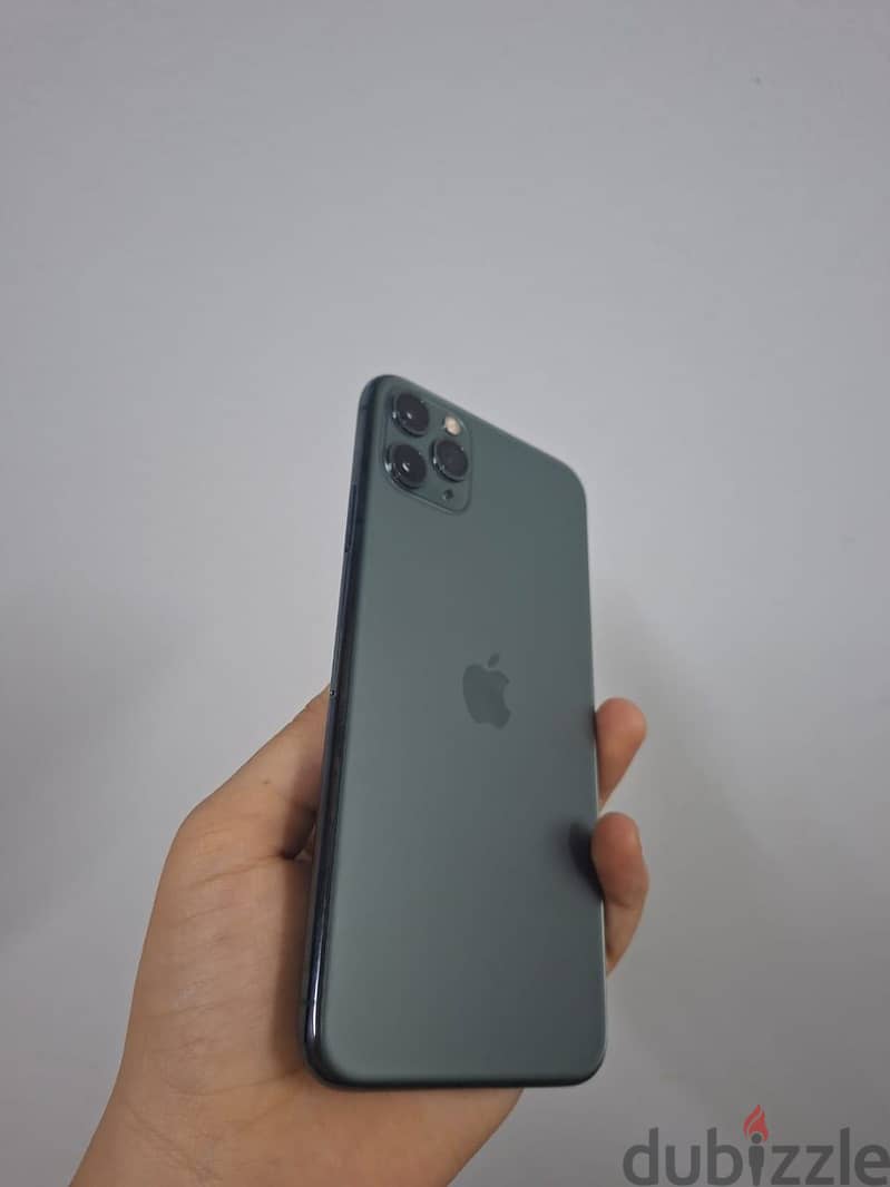 Apple - iPhone 11 Pro Max 4