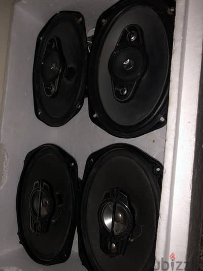 4 سماعات بايونير