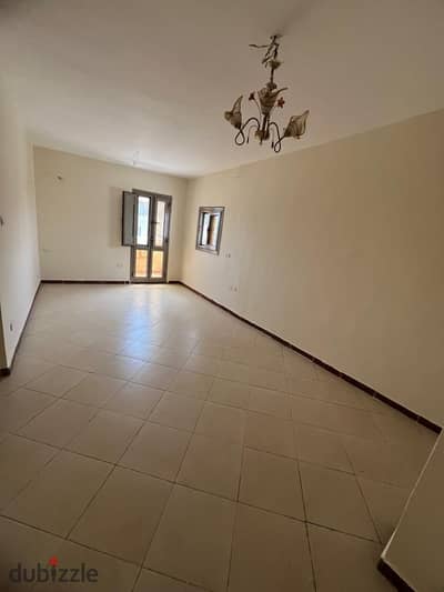 175m Apartment Legal Administrative and Commercial Loran 3 Rooms and Reception 3 B and 2 Bathrooms on Abu Qir Floor 5