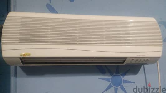 جهاز تنقية وتعقيم الهواء بالأوزون (Ozone Air Purifier) بحالة ممتازة