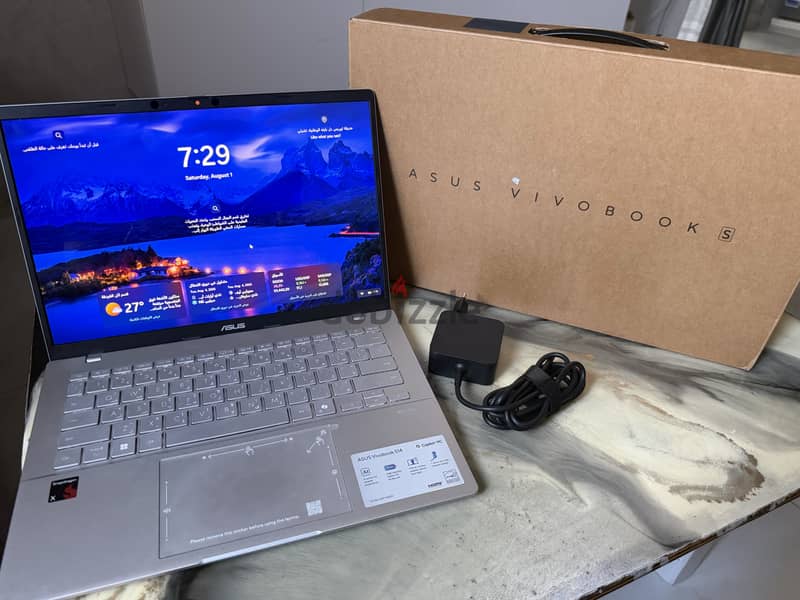 Asus vivobook S14.  Copilot+PC 5
