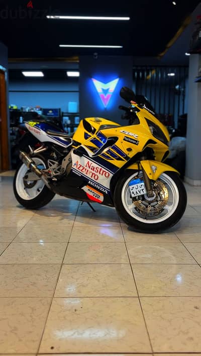 Honda F4I Sport