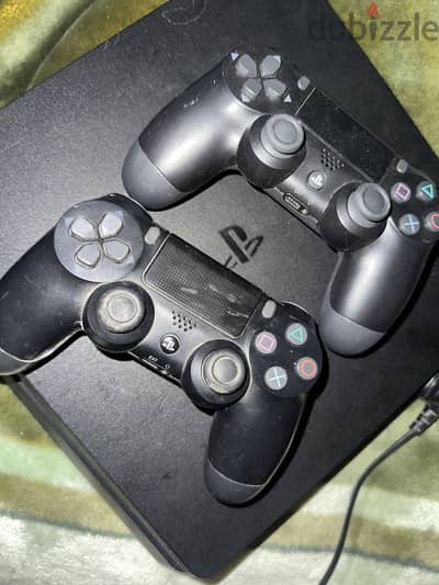 Playstation 4 slim / بلايستيشن ٤ سليم
