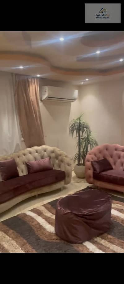 شقه للايجار المفروش المعادي موقع مميز وراقي وهادي قريب لكل الخدمات وقريب جدا لميدان الحريه والكورنيش