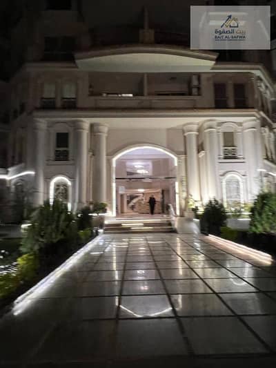 Furnished apartment for rent in Zahraa Maadi, Al-Baron compound, fully air-conditioned