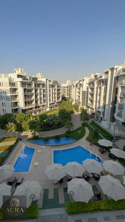 شقة أول سكن للإيجار في The Icon | 190م | 3 غرف | Pool View | 3 بلكونات | Ultra Super Modern | 29K