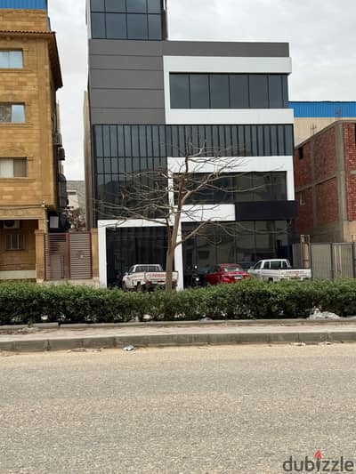 Diverse food factory for rent, super luxurious, in the Fifth Settlement, the industrial area of Alif, factory in the gathering, excellent location, license and record valid, rent in the third gathering