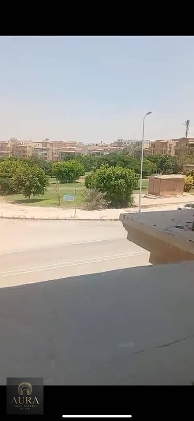 شقة للإيجار في النرجس 1 | الدور الأول | 3 غرف | 2 حمام | Garden View مباشر | 25,000 جنيه