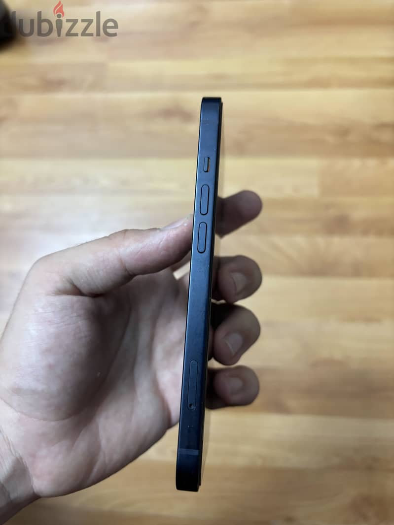 Apple - iPhone 13 5