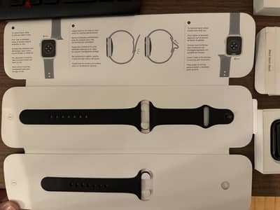 Apple Watch Series 6 (full box)