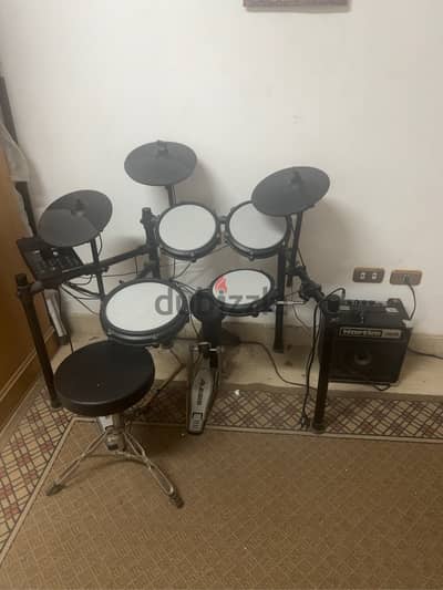 Alesis Nitro Max Drums Kit with Hartke AMP