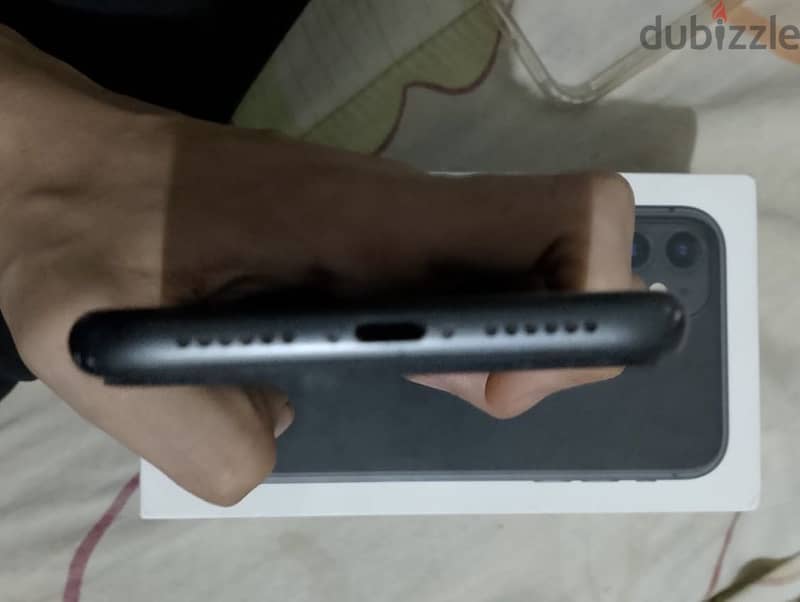 Apple - iPhone 11 6