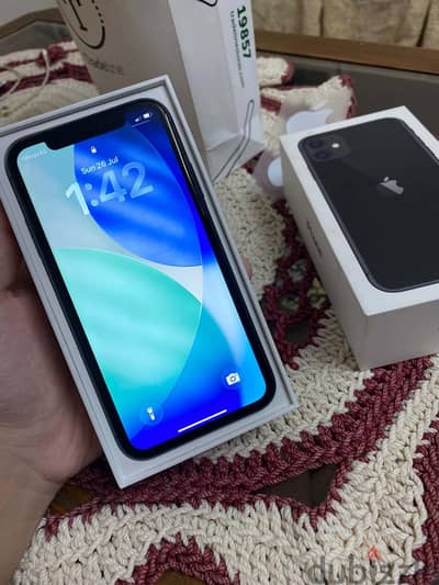 Apple - iPhone 11