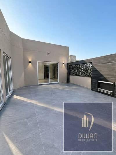 اخر بنتهاوس 223م متشطب بالتكيفات في تلال ايست التجمع بالقرب من الدائري الاوسطي وطريق السويس- القاهرة الجديدة