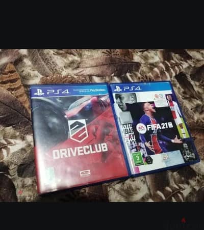 اثنين سي دي بلاي ستيشن 4
