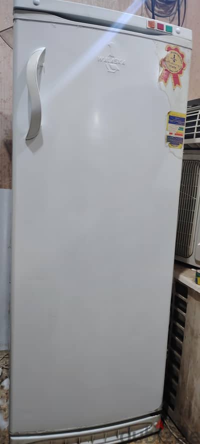 ديب فريزر  ألاسكا ٥ درج استعمال خفيف جدا