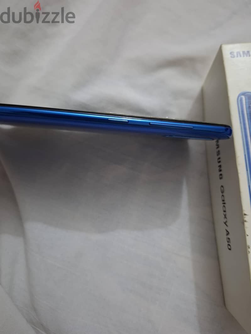 Samsung A50 4