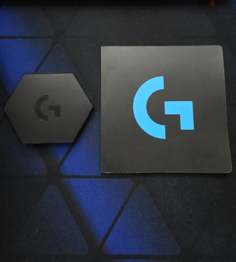Logitech G502 HERO Gaming Mouse 1