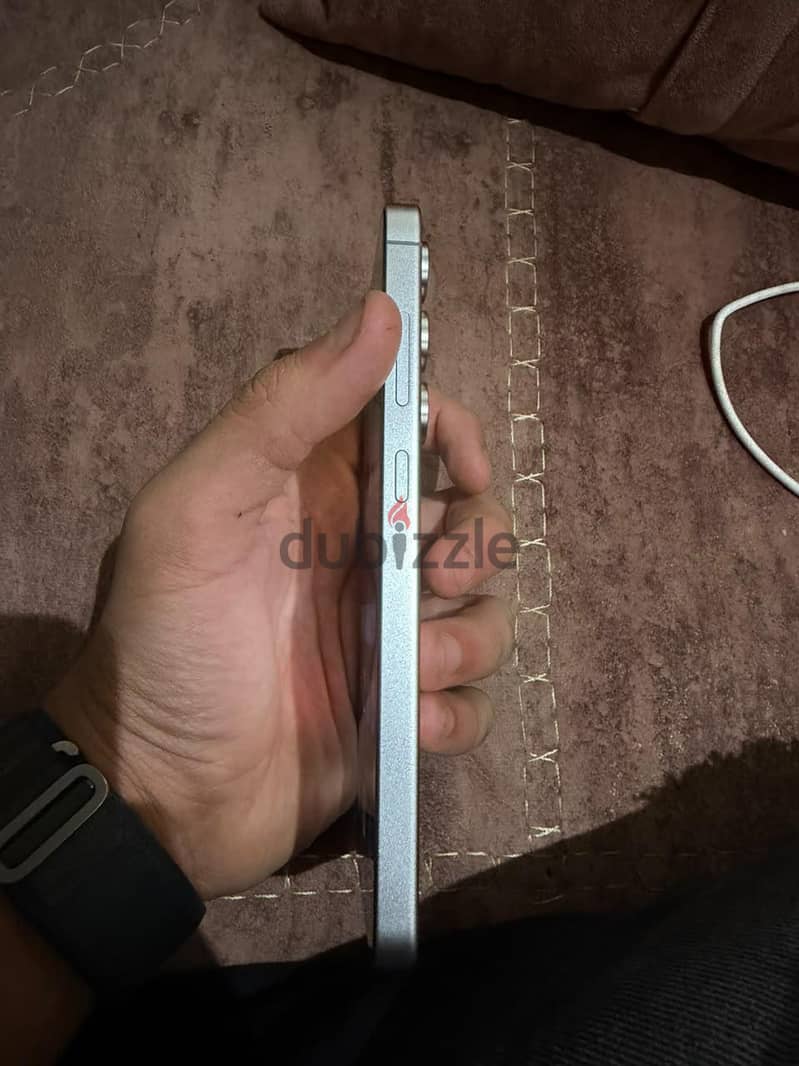Samsung S24 2