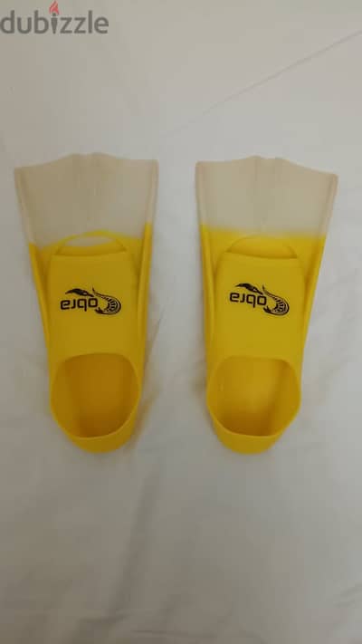 زعانف سباحة كوبرا أوريجينال Cobra Short Fins مقاس (33-35) بحالة الزيرو