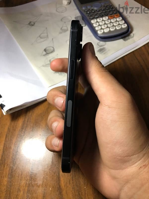 iPhone 15 2