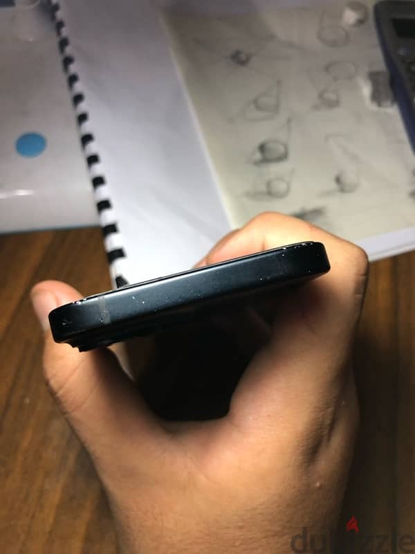iPhone 15 3