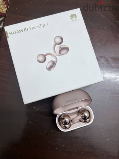 للبيع سماعة Huawei FreeClip 2 بحالة ممتازة جدًا (كسر زيرو)