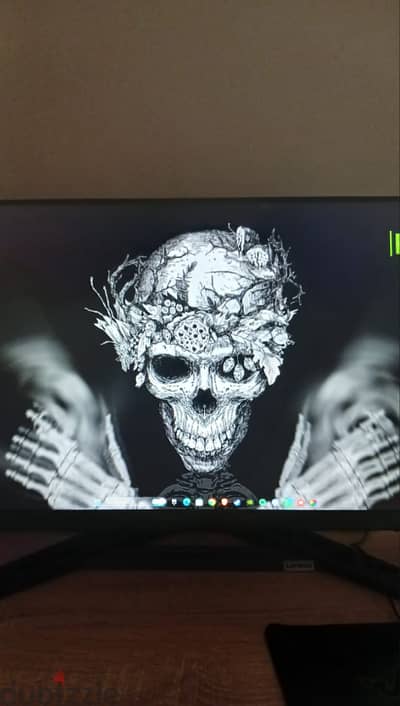 شاشه 180hrz  1080HD شبه جديده بقالها معايا 5 شهور