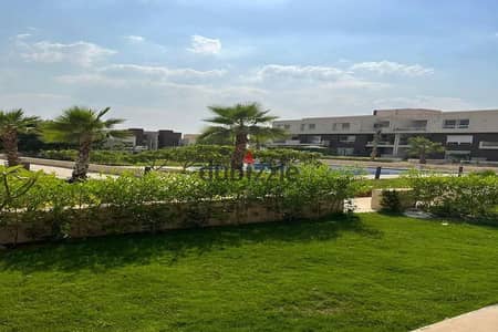 فيلا  بموقع مميز استلام فوري في سولايا انرشيا أمام نيو جيزه و براميدز هيلز و بالقرب من سيتي فيو