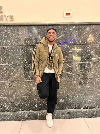 TextFieldState(selection=TextRange(10, 10), text="Omar Fliex")