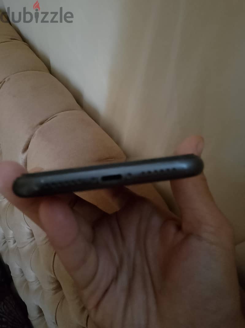 Apple - iPhone 11 2