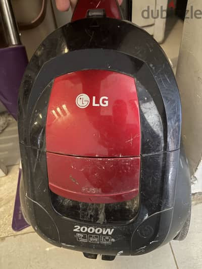 مكنسة LG ٢٠٠٠ وات محتاجة مانور