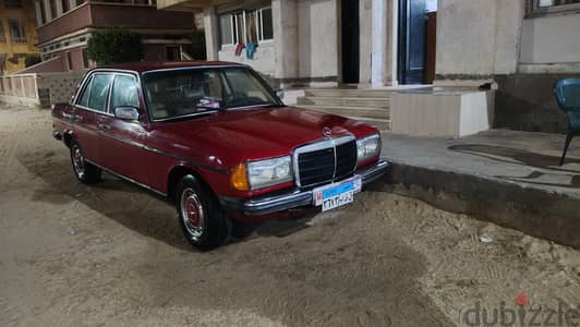 مرسيدس بنز 230 1977