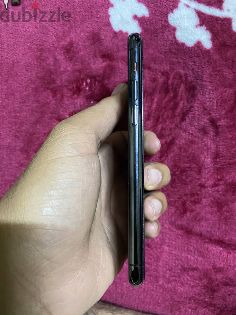 Apple - iPhone 11 Pro 1