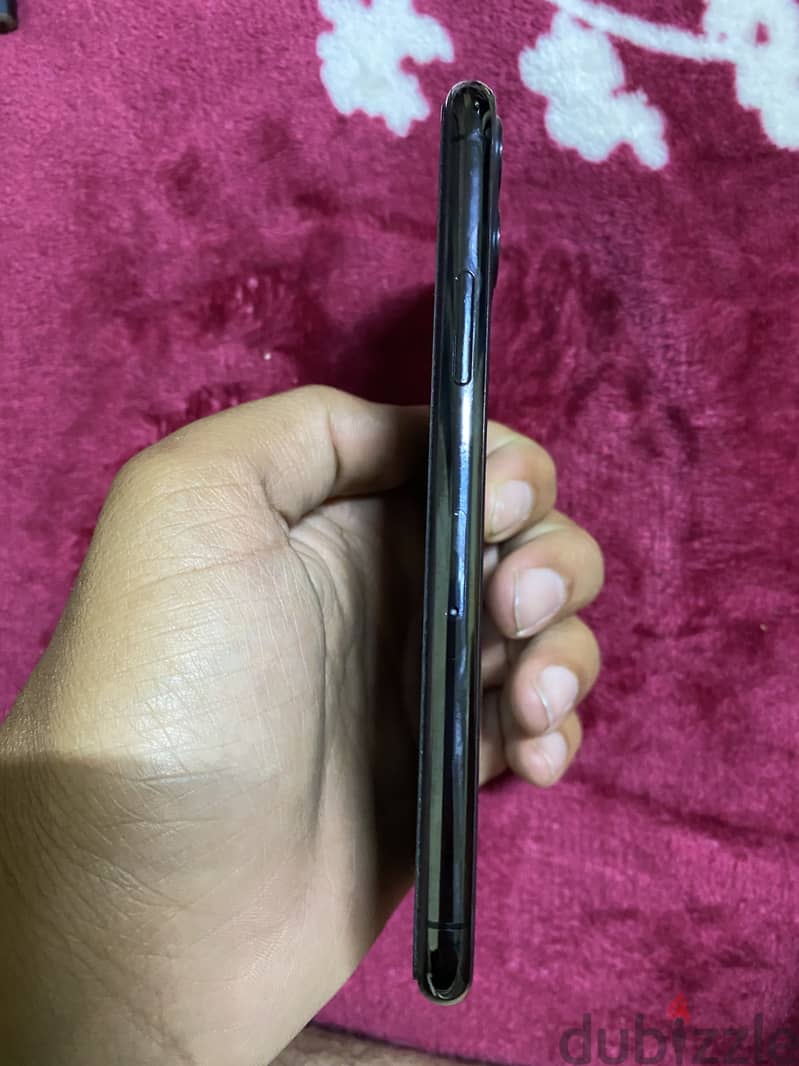 Apple - iPhone 11 Pro 2