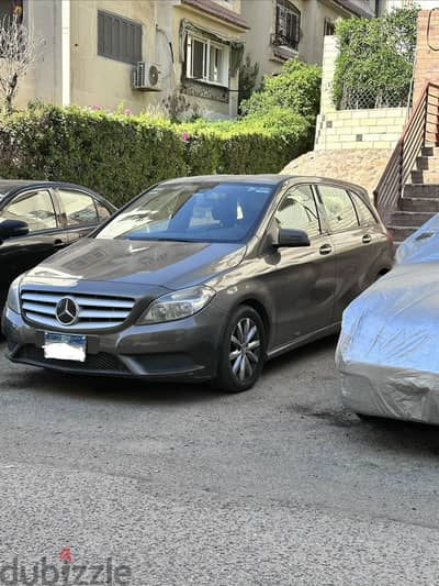 Mercedes-Benz B180 2014