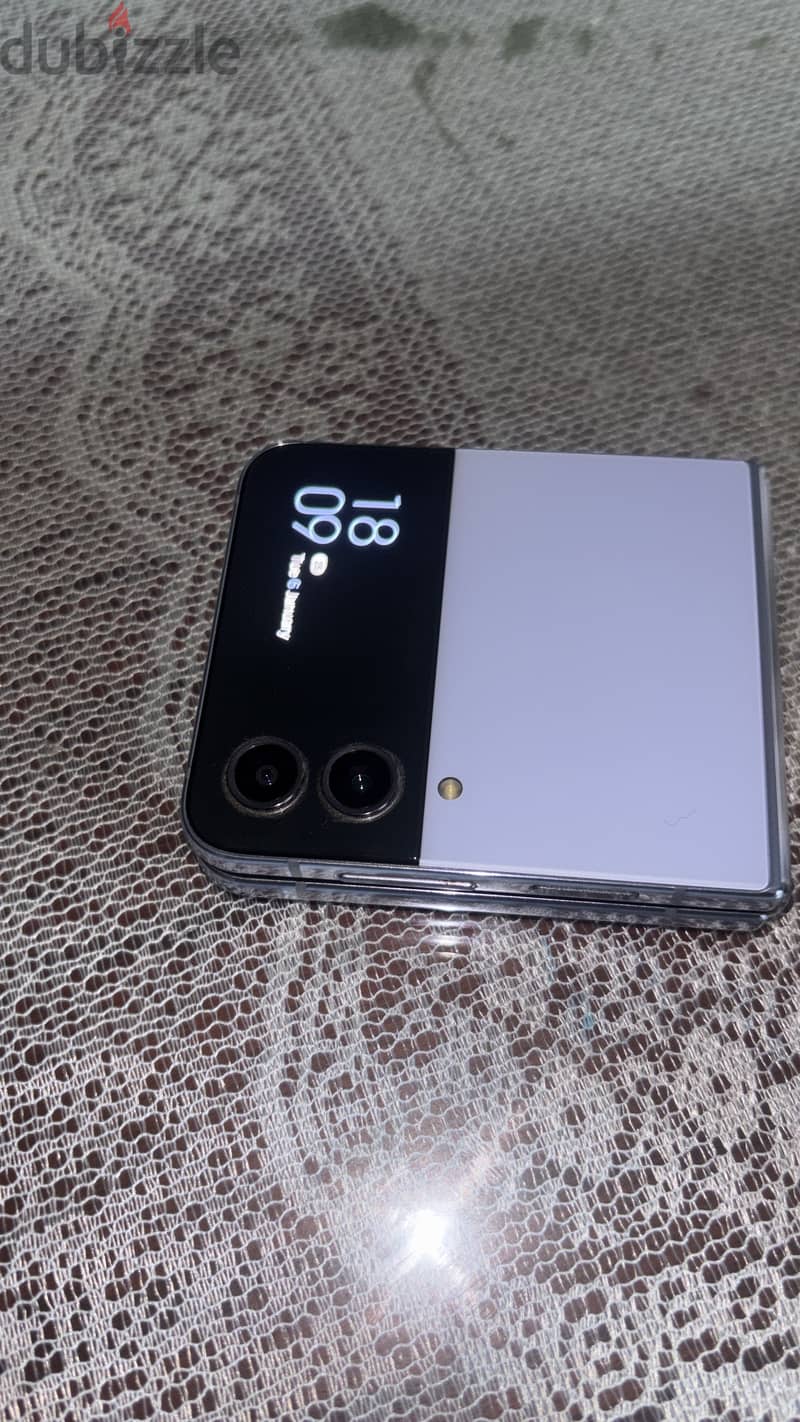 Samsung Z Flip 4 2