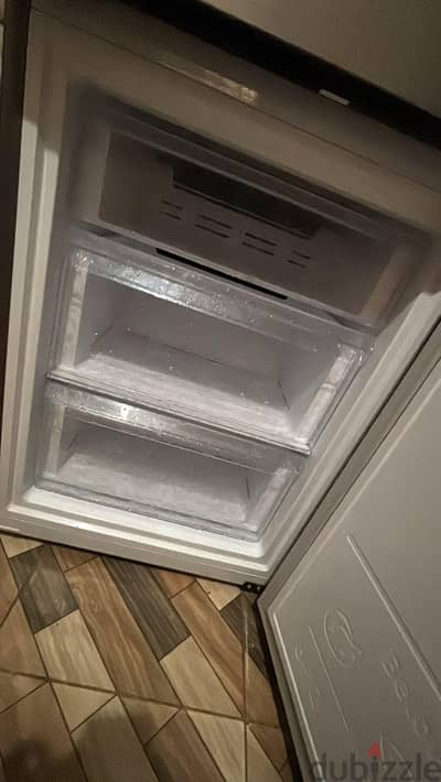 ثلاجة