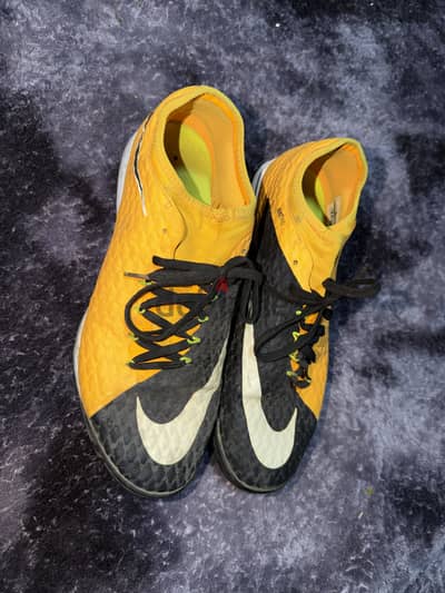 NIKE HYPERVENOMX (original) مقاس 44 ترتان