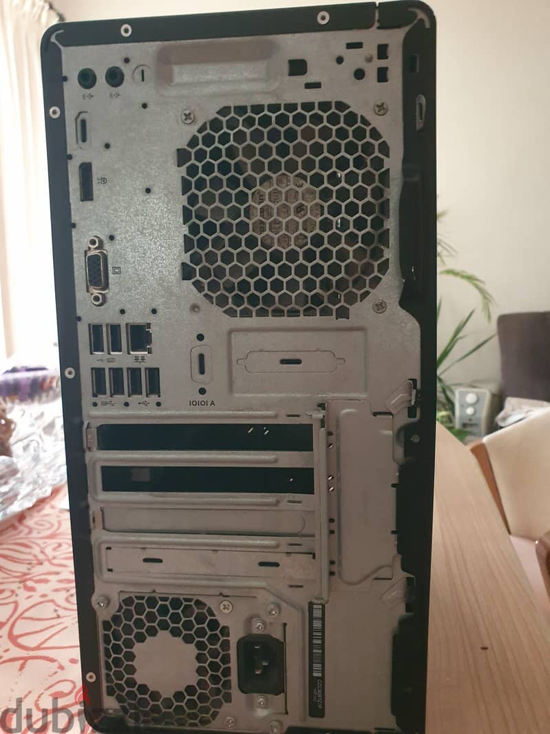 Hp pro desk 400 G4 MT 1
