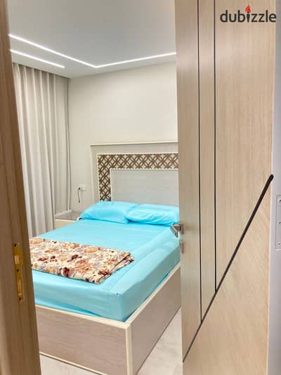 شاليه غرفتين فرش فندقي مكيف بالكامل فيو بسين
