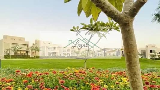 فيلا للبيع في اوويست وايت 358 م بالمطبخ والتكييفات بسعر لقطه