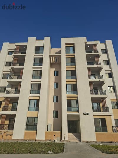 Apartment for Sale in Place Gate Compound – Sheikh Zayed