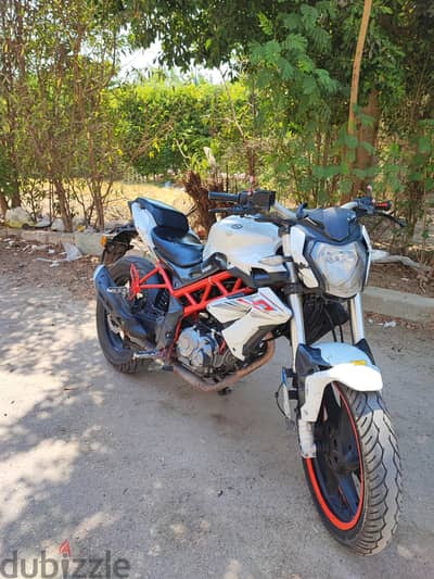 Benelli TNT 150 انجكشن
