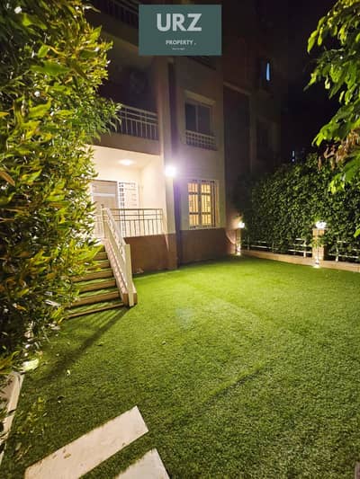 قسط 12 سنة او خصم فوري شقة ارضي بجاردن 187 م لوكيشين lake & Center park علي طريق السويس و الامل ف المستقبل سيتي بجوار من سراي ومدينتي في بترفلاي للبيع