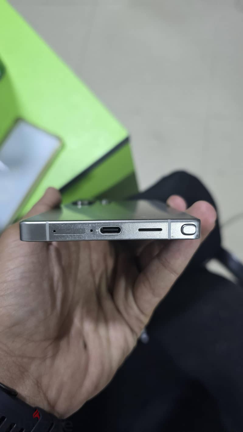 Samsung S25 Ultra 2