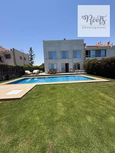 For Daily Rent Villa with Garden ,Swimming Pool, Furnished First Row on Sand Lake, in Marina 5 – North Coast