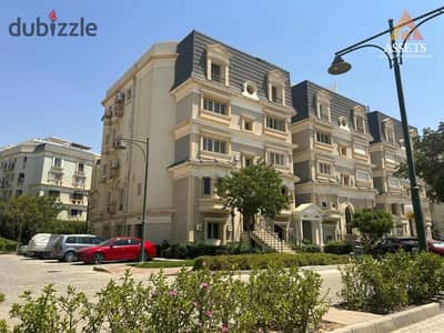 اي فيلا روف 244م + 60م روف موقع متميز40% متشطيب ماونتن فيو هايد بارك Mountain view hyde park