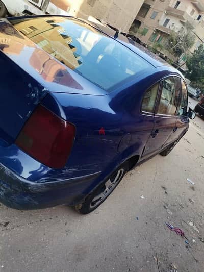 فولكسفاغن باسات 2000